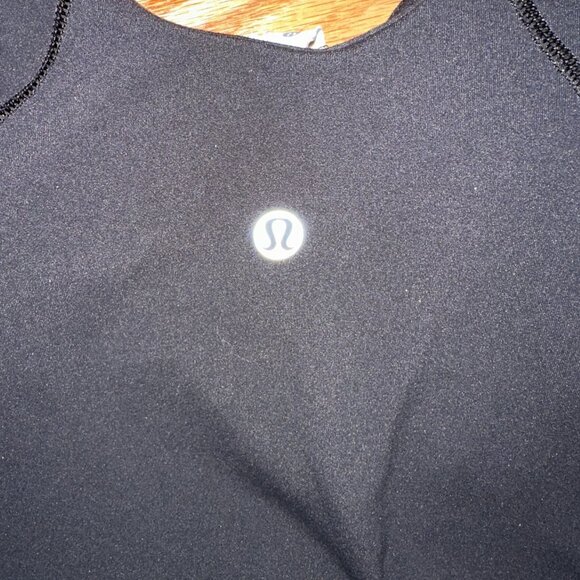 Lululemon Black Align Tank Cropped Length Size 4 BLK EXCELLENT CONDITION! - Picture 3 of 5